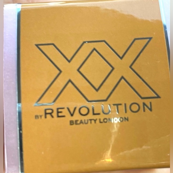 New! Glow Skin Fauxxdation- 12.2 - Picture 4 of 10